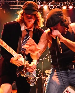 Back In Black - A Tribute To AC/DC Corona