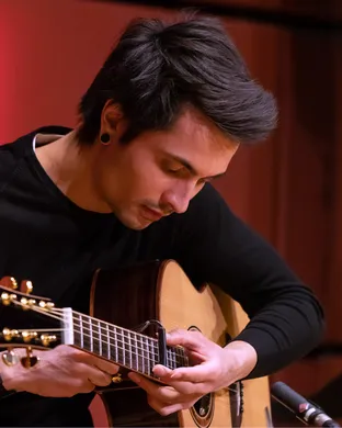 Elias Medina