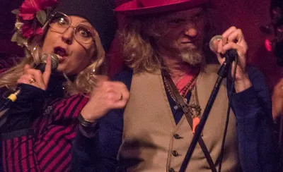 Squirrel Nut Zippers